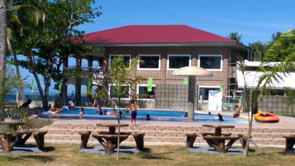 Lagoon Beach Resort Gitagun エクステリア 写真